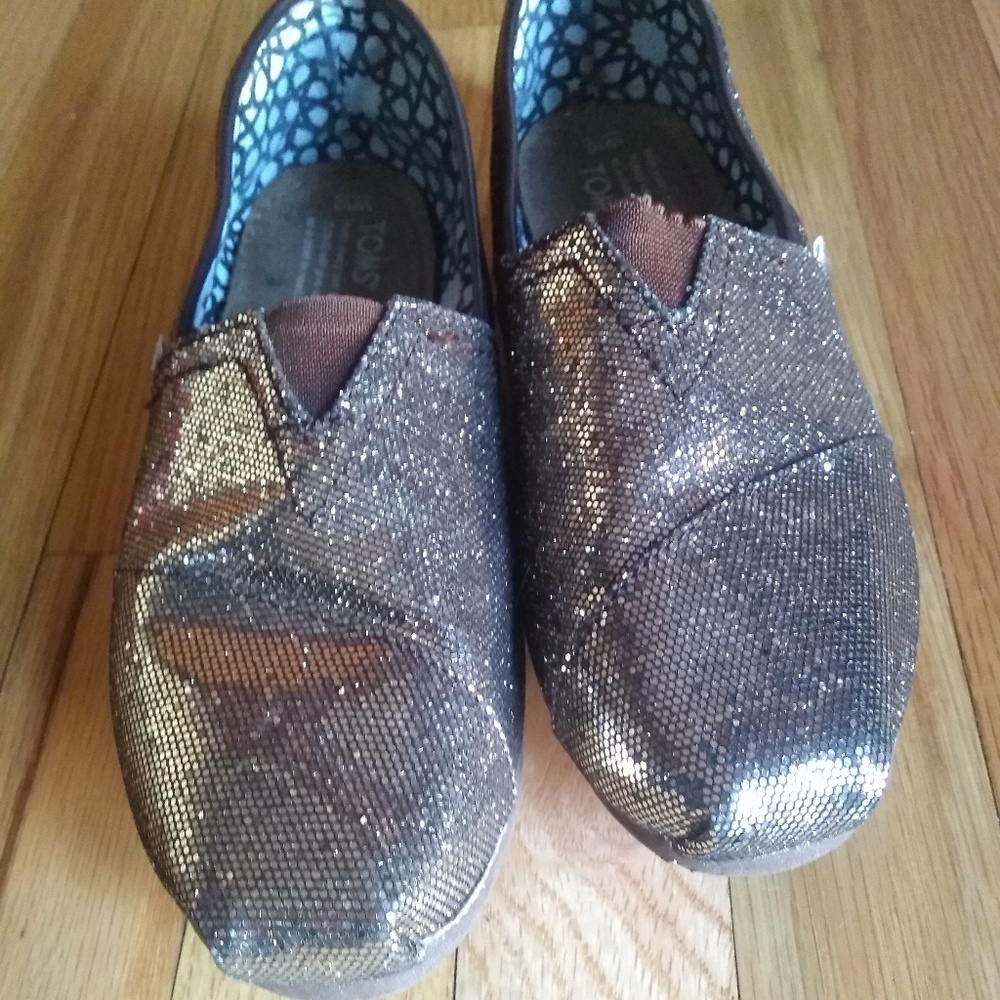 TOMS Gold sparkle shoes Size 10 ladies
